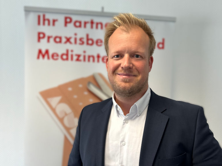 Porträt von Tobias Henes, Key Account Manager bei ACUmed